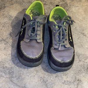 Astral Brewer 2.0 is a great whitewater river sneaker. Basalt black, green, grey